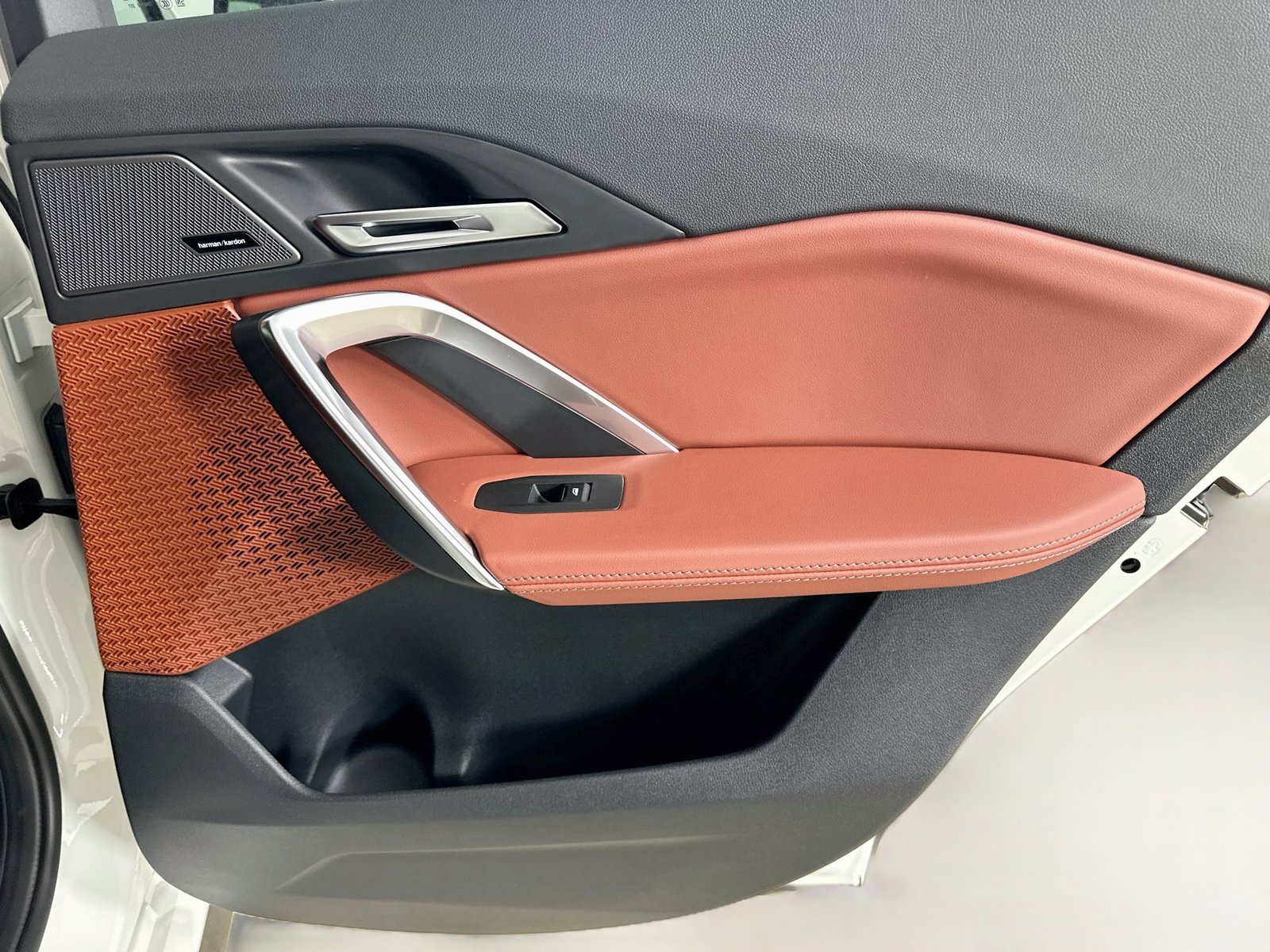 New 2027 BMW X1 xDrive28i AWD/4WD image 39