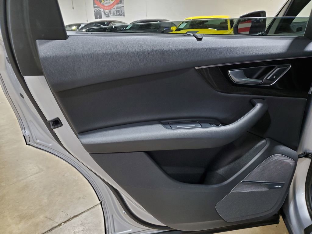Used 2018 Audi Q7 3.0T Prestige w/ Prestige Package image 31