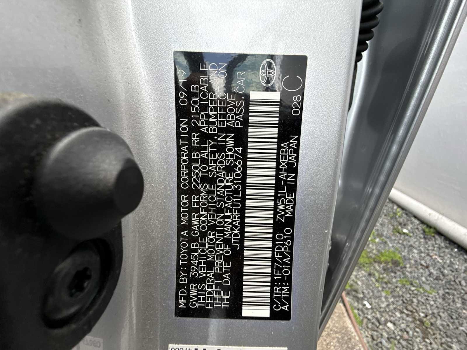 Used 2020 Toyota Prius LE FWD image 26