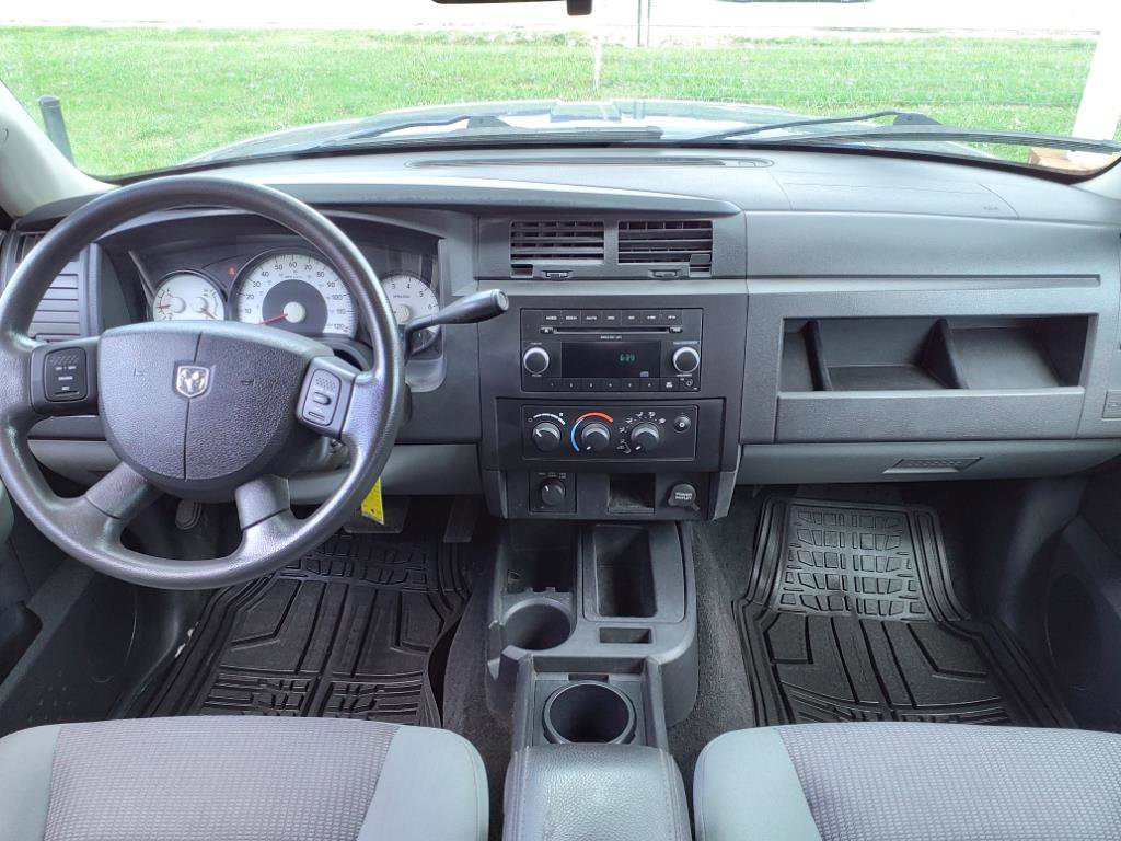 Used 2011 Dodge Dakota Big Horn image 8