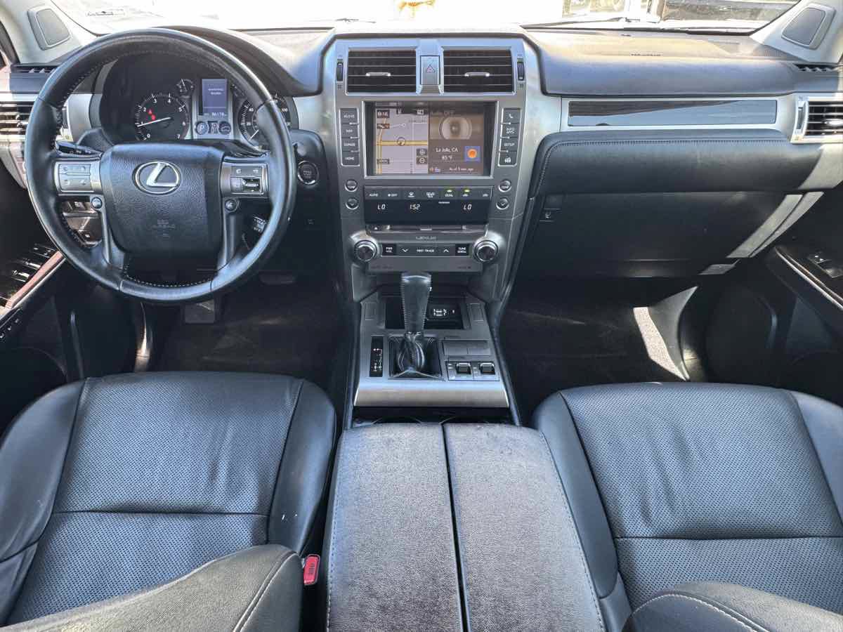 Used 2014 Lexus GX 460 AWD/4WD image 17
