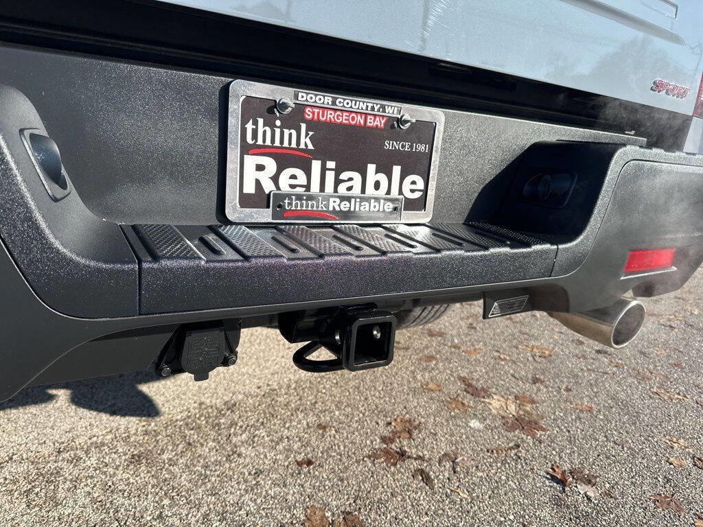 Used 2024 Honda Ridgeline Sport image 10