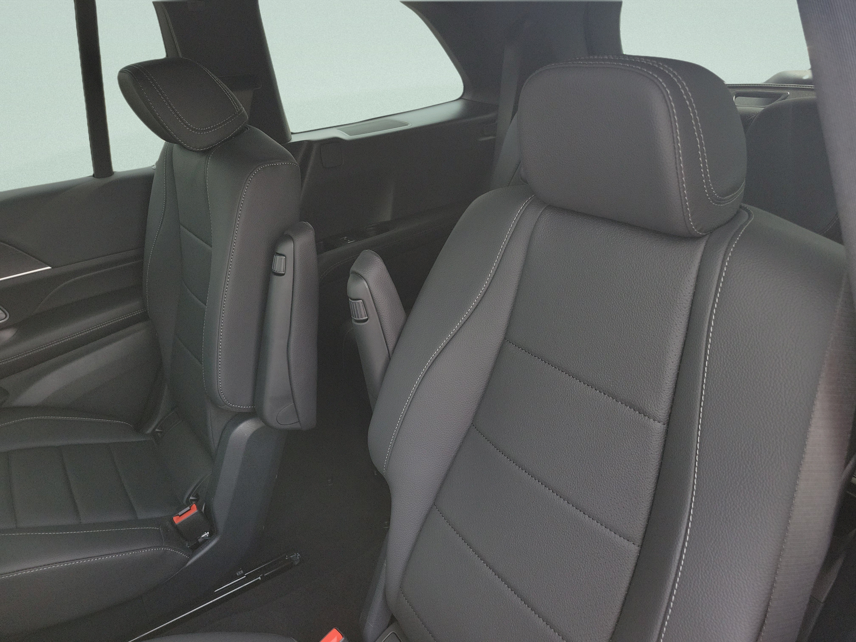 New 2026 Mercedes-Benz GLS 450 4MATIC image 8