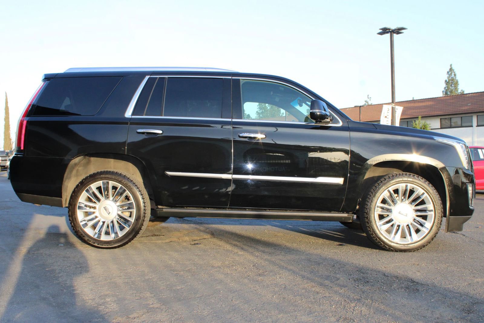 Used 2016 Cadillac Escalade Platinum AWD/4WD image 48