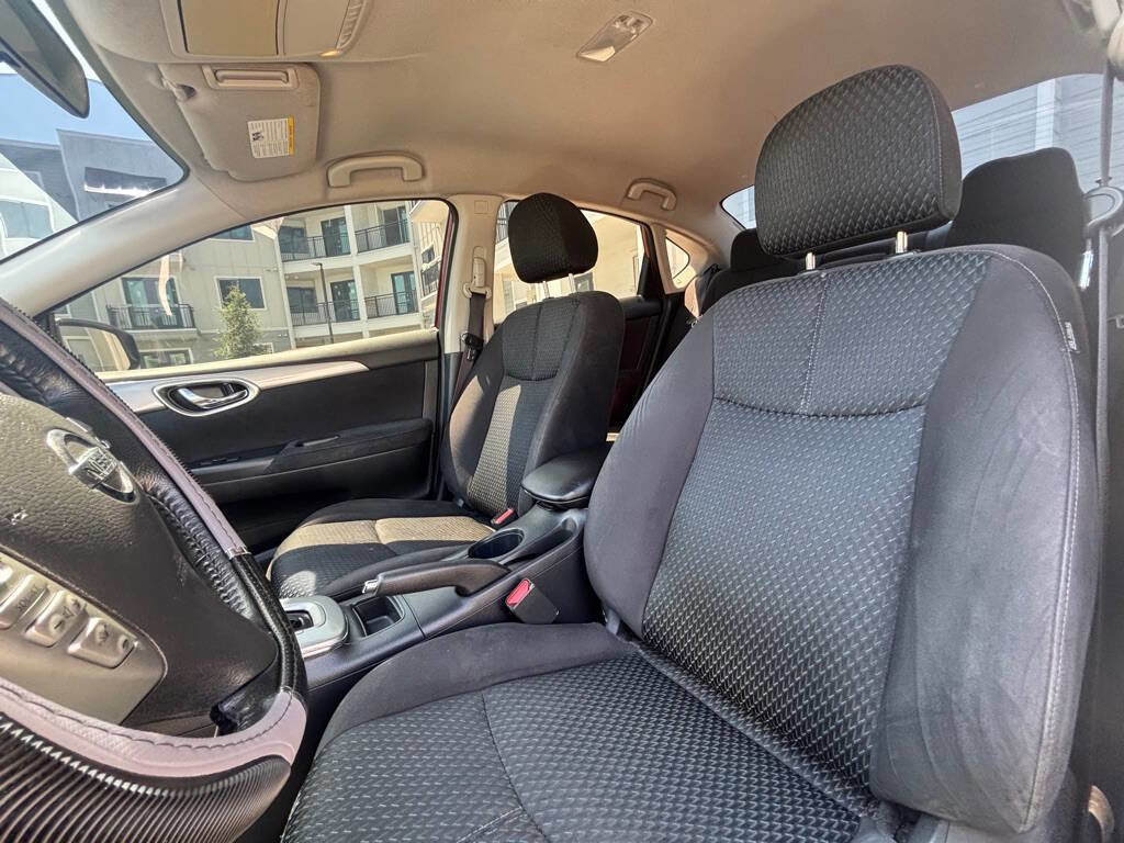 Used 2014 Nissan Sentra SR w/ SR Driver Package image 11