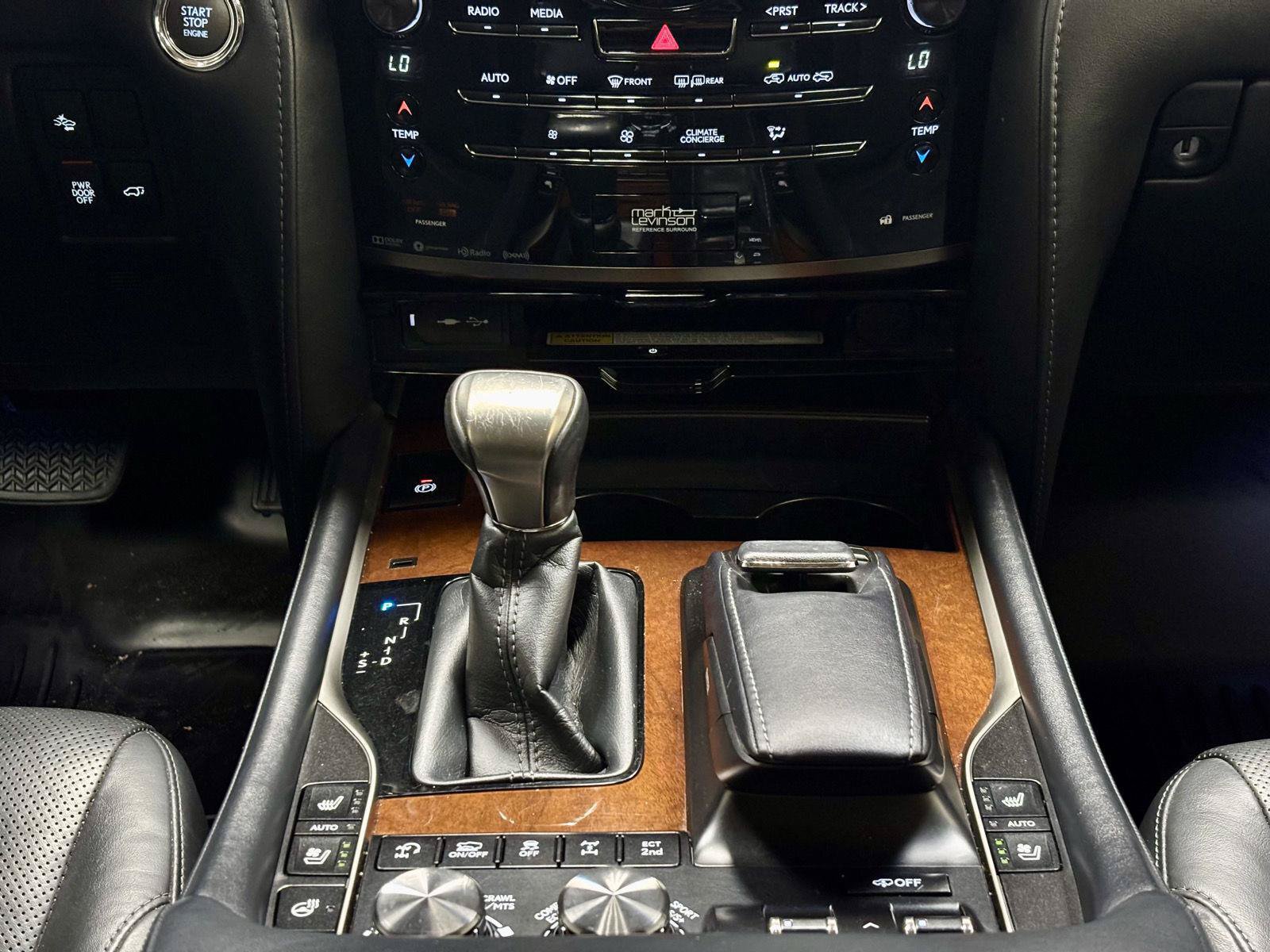 Used 2018 Lexus LX 570 4WD w/ Luxury Package image 33