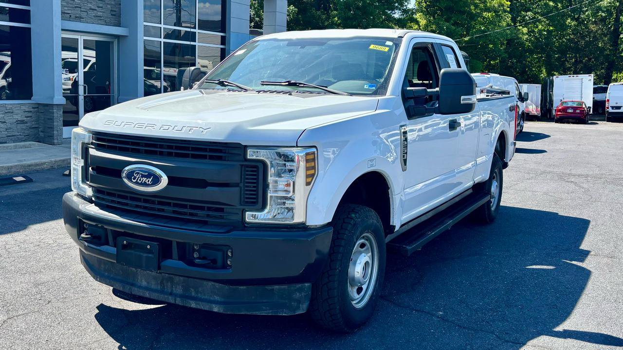 Used 2019 Ford F250 XL w/ Power Equipment Group AWD/4WD image 2