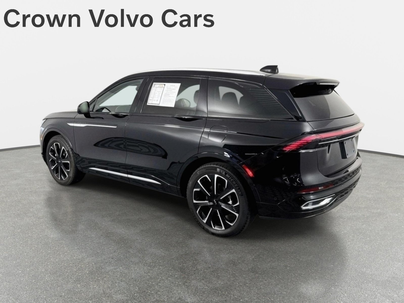 Used 2024 Lincoln Nautilus Reserve AWD/4WD image 8