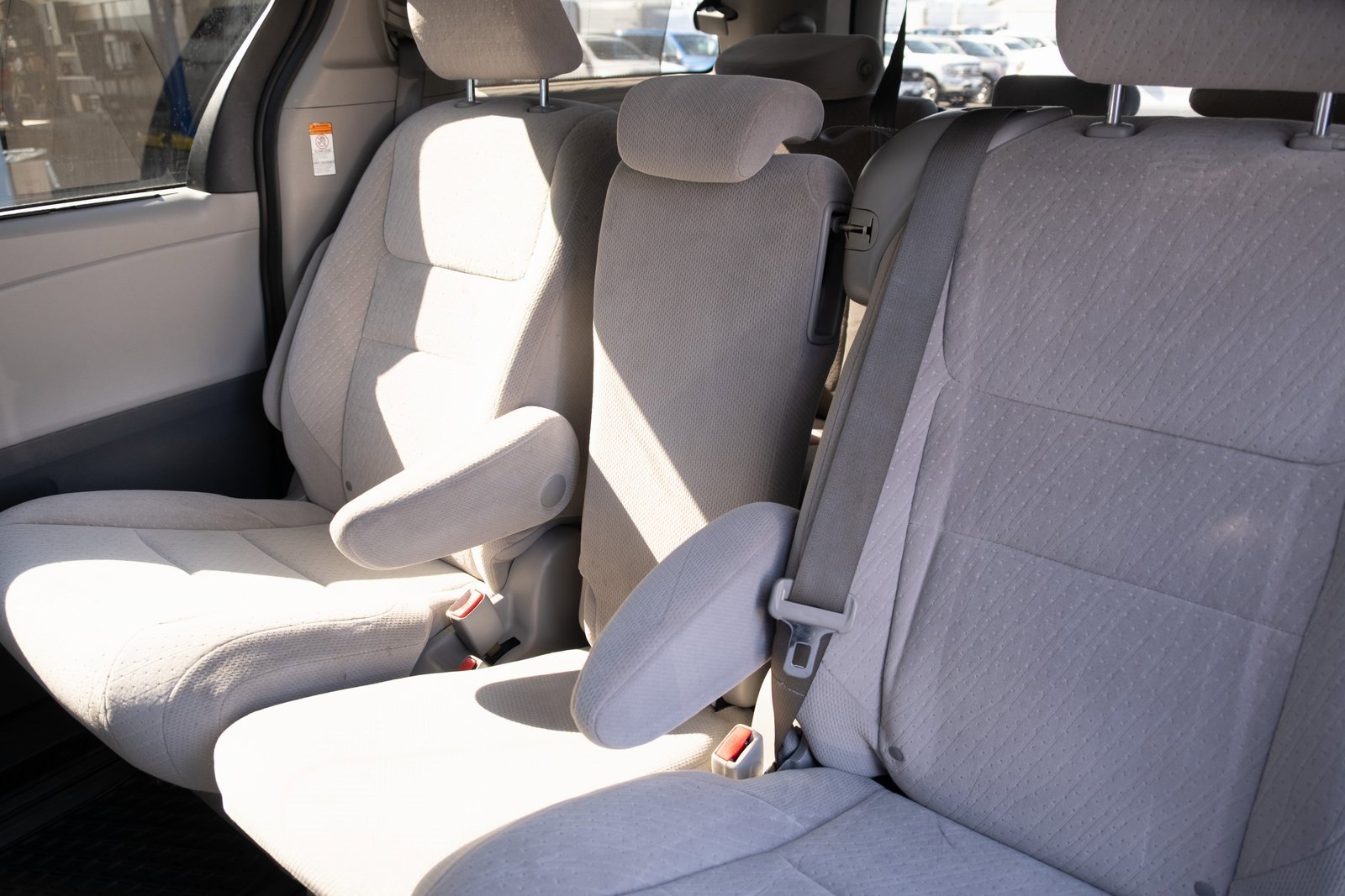 Used 2020 Toyota Sienna LE image 16