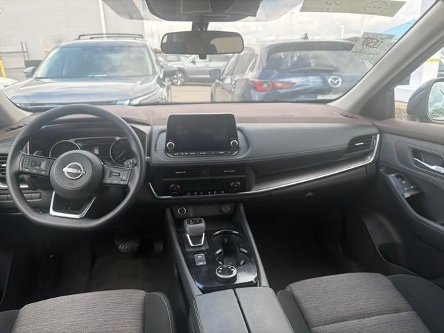 Used 2023 Nissan Rogue SV AWD/4WD image 15