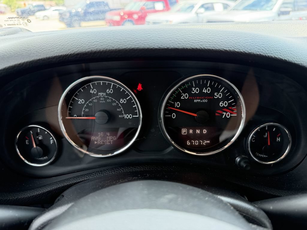 Used 2018 Jeep Wrangler Unlimited Rubicon AWD/4WD image 16