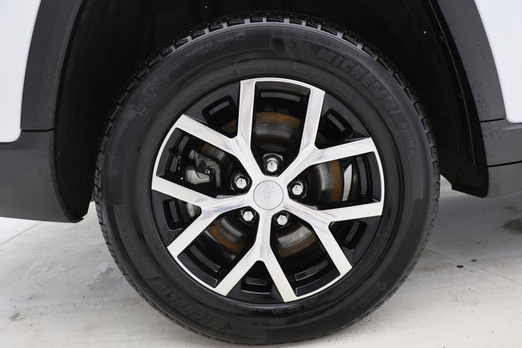 Used 2024 Jeep Grand Cherokee L Limited w/ Luxury Tech Group II AWD/4WD image 9