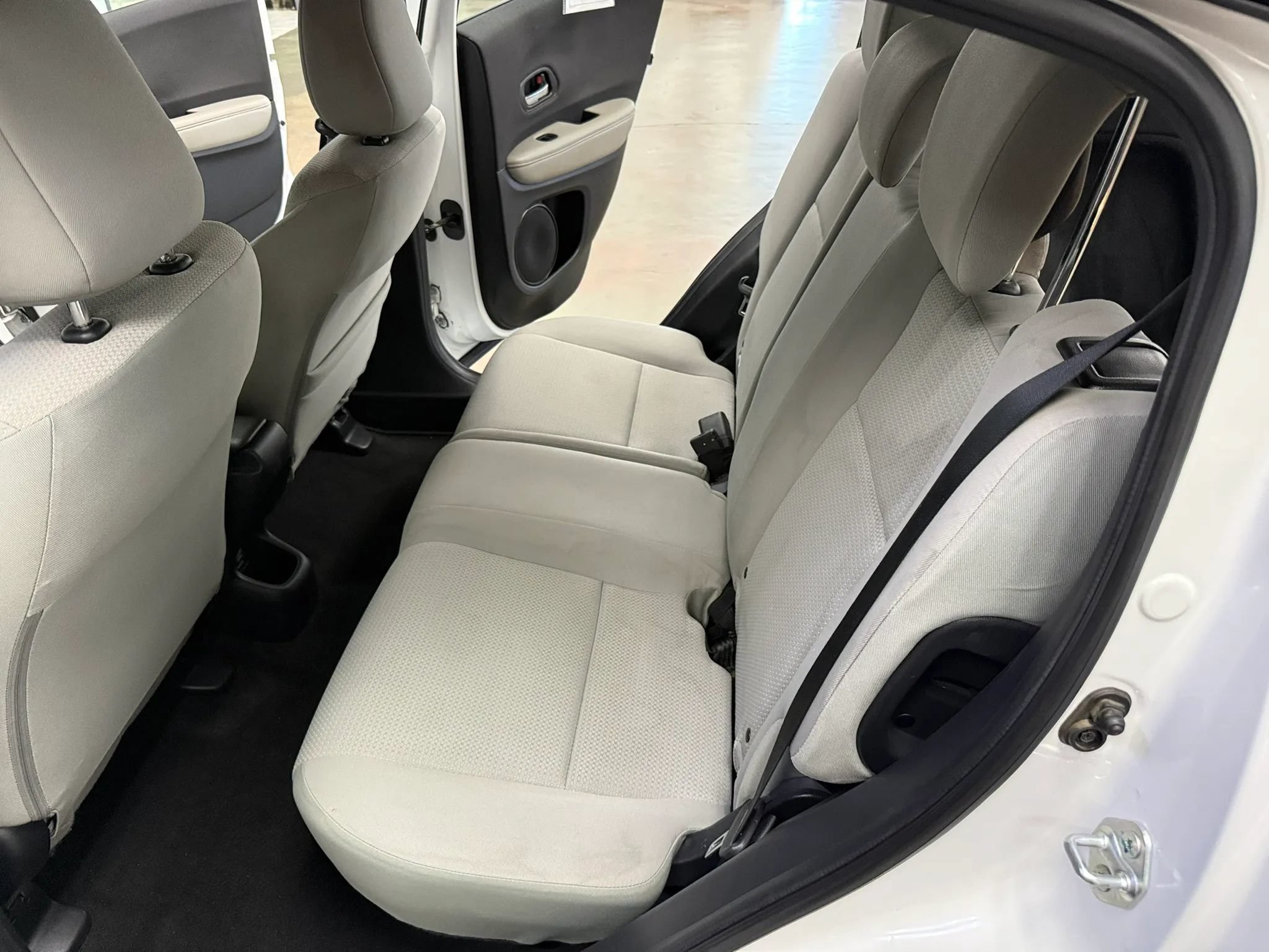 Used 2022 Honda HR-V LX image 12