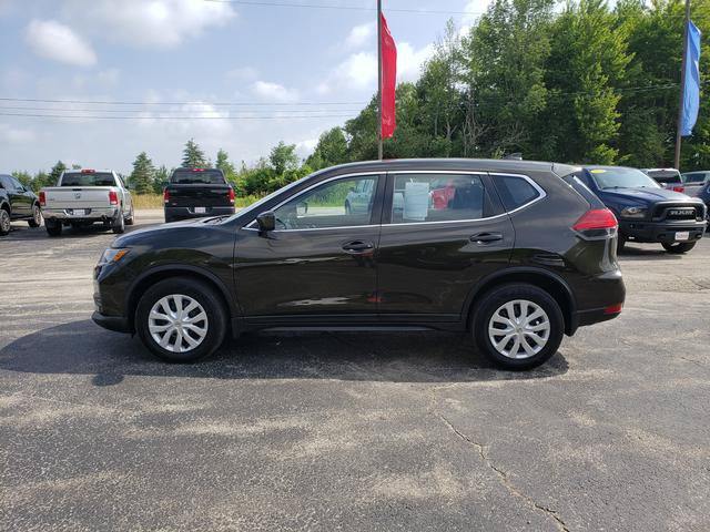 Used 2017 Nissan Rogue S AWD/4WD image 4