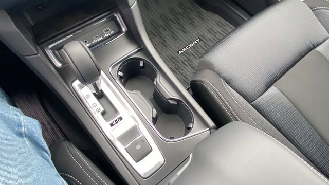 Certified 2025 Subaru Ascent Premium image 30