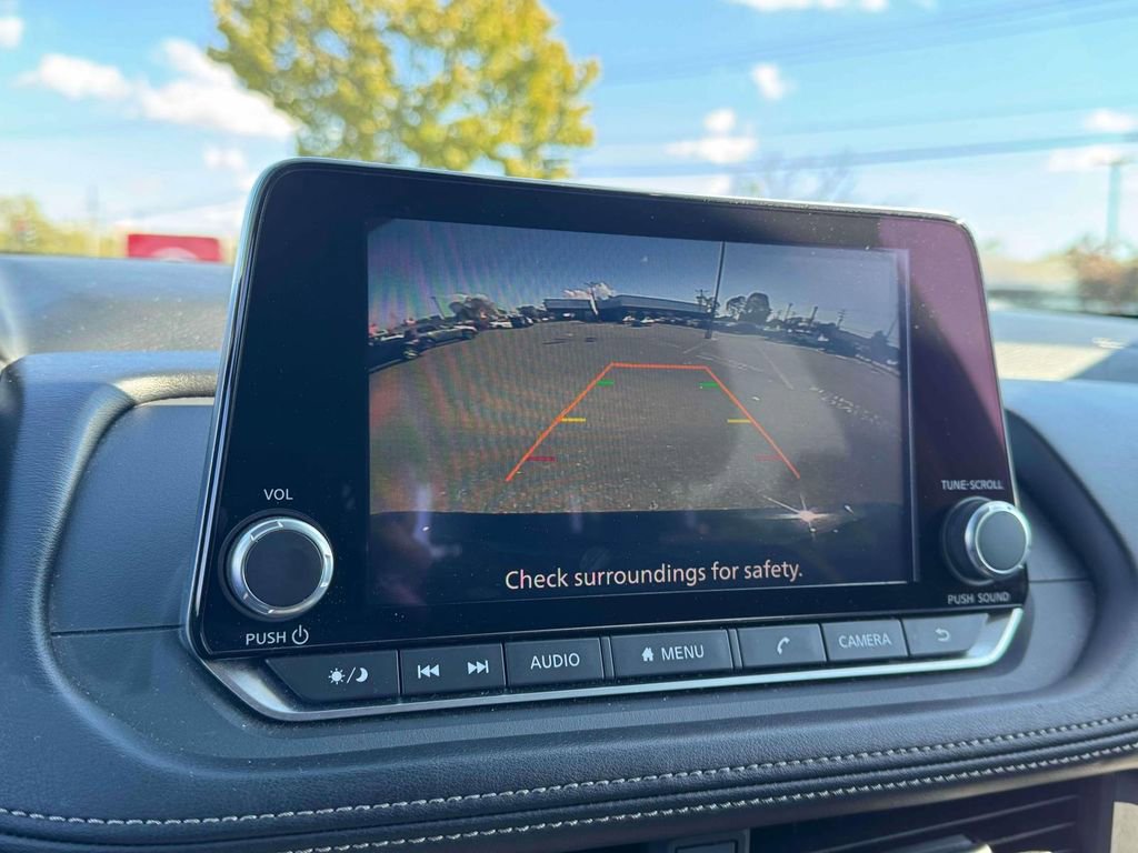 Certified 2024 Nissan Rogue SV image 28