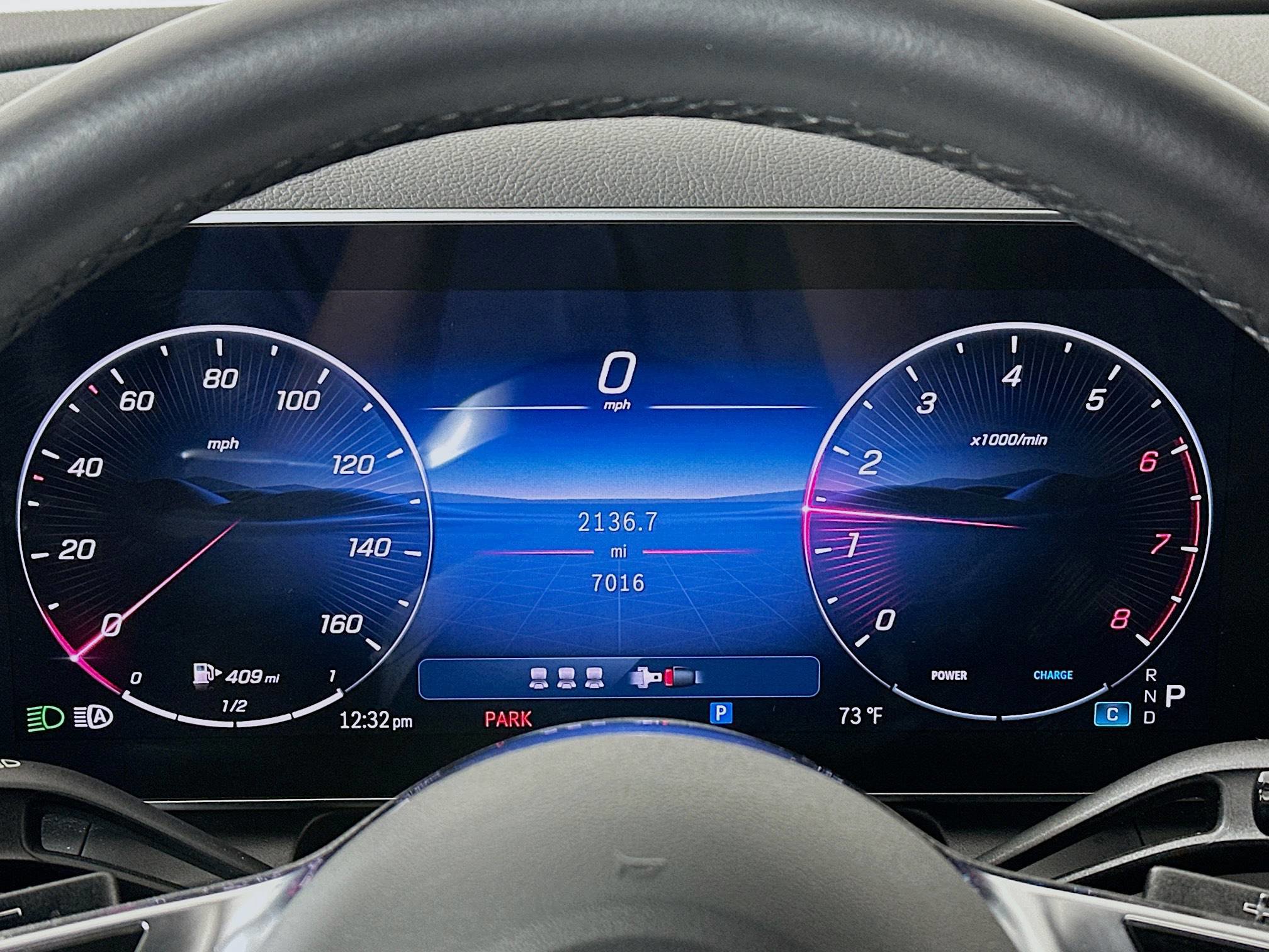 Used 2025 Mercedes-Benz GLC 300 4MATIC image 12