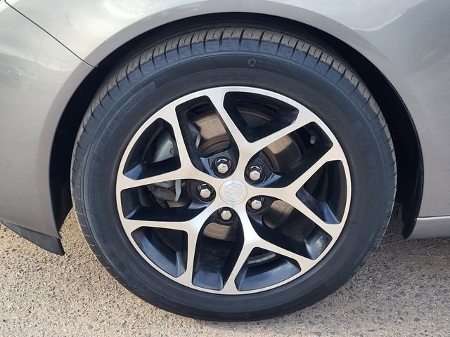 Used 2017 Buick Regal Sport Touring FWD image 10