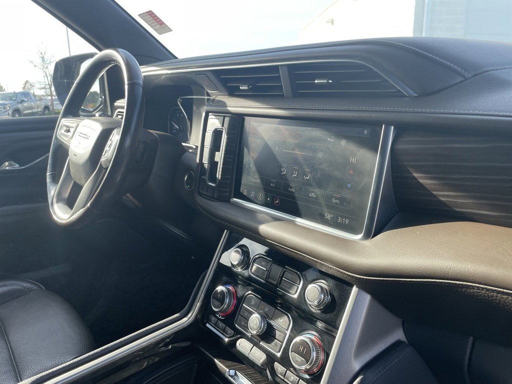 Used 2021 GMC Yukon Denali w/ Denali Ultimate Package image 31