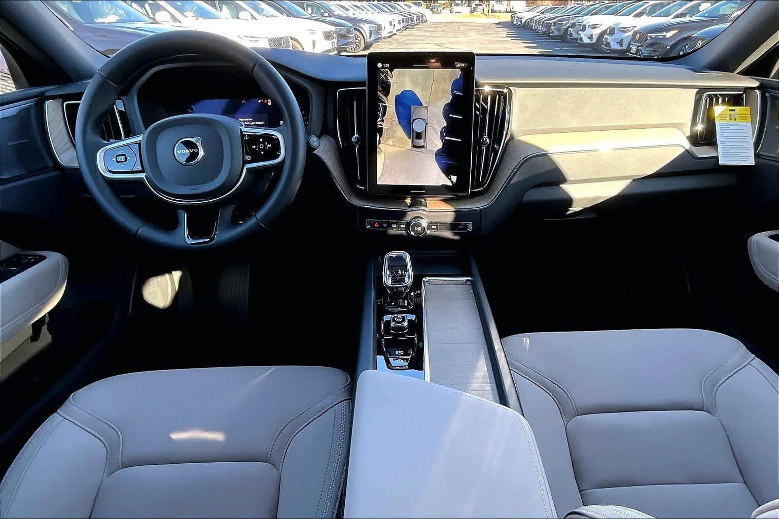 New 2026 Volvo XC60 B5 Plus w/ Protection Package Premier AWD/4WD image 7