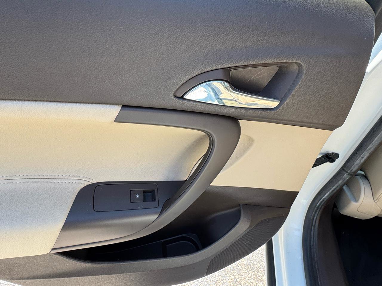 Used 2011 Buick Regal CXL w/ RL2 Preferred Equipment Group image 36