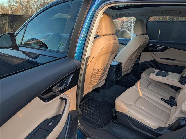 Used 2022 Audi Q7 3.0T Premium Plus w/ Premium Plus Package image 24