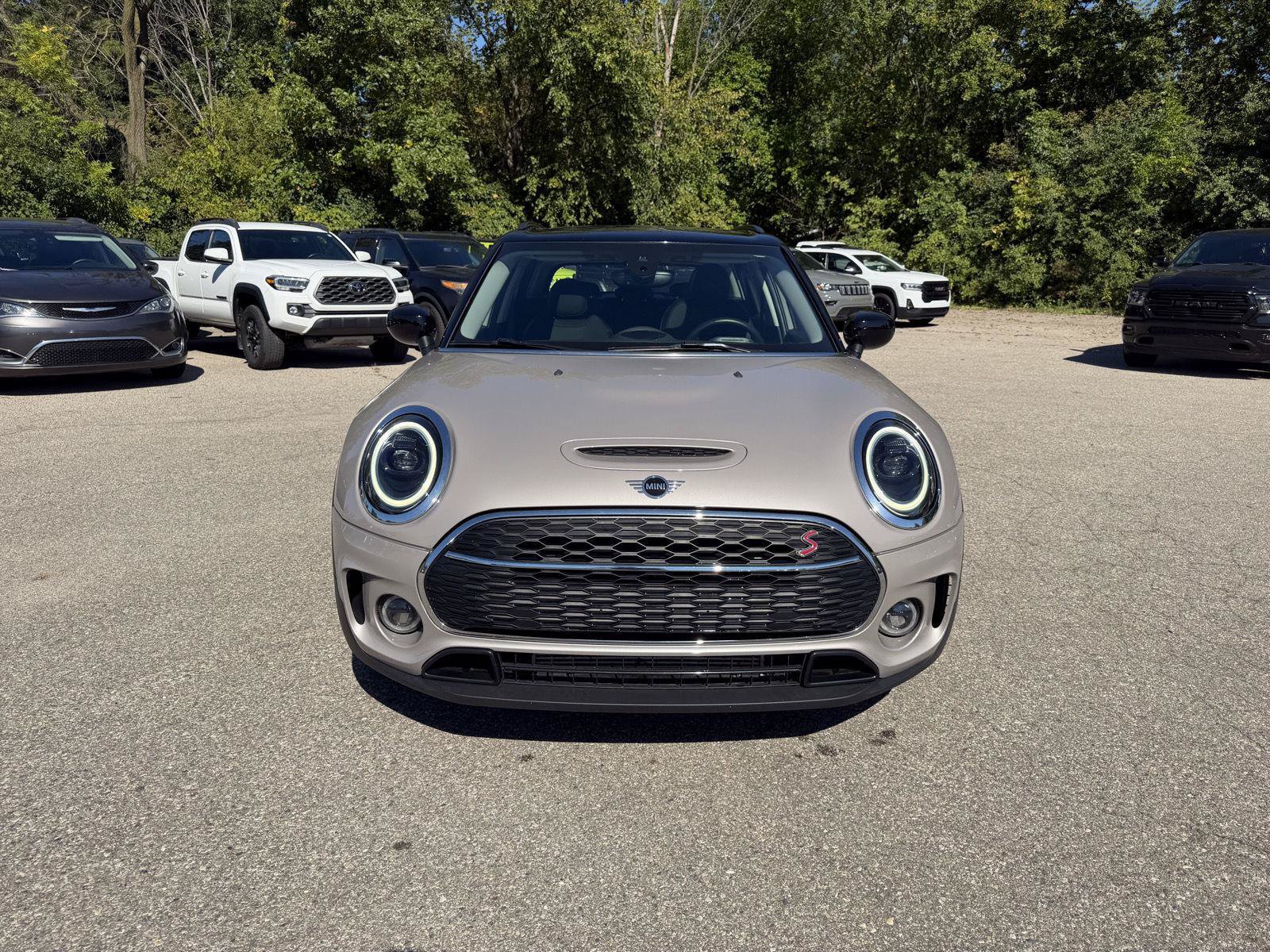 Used 2024 MINI Cooper Clubman S AWD/4WD image 2