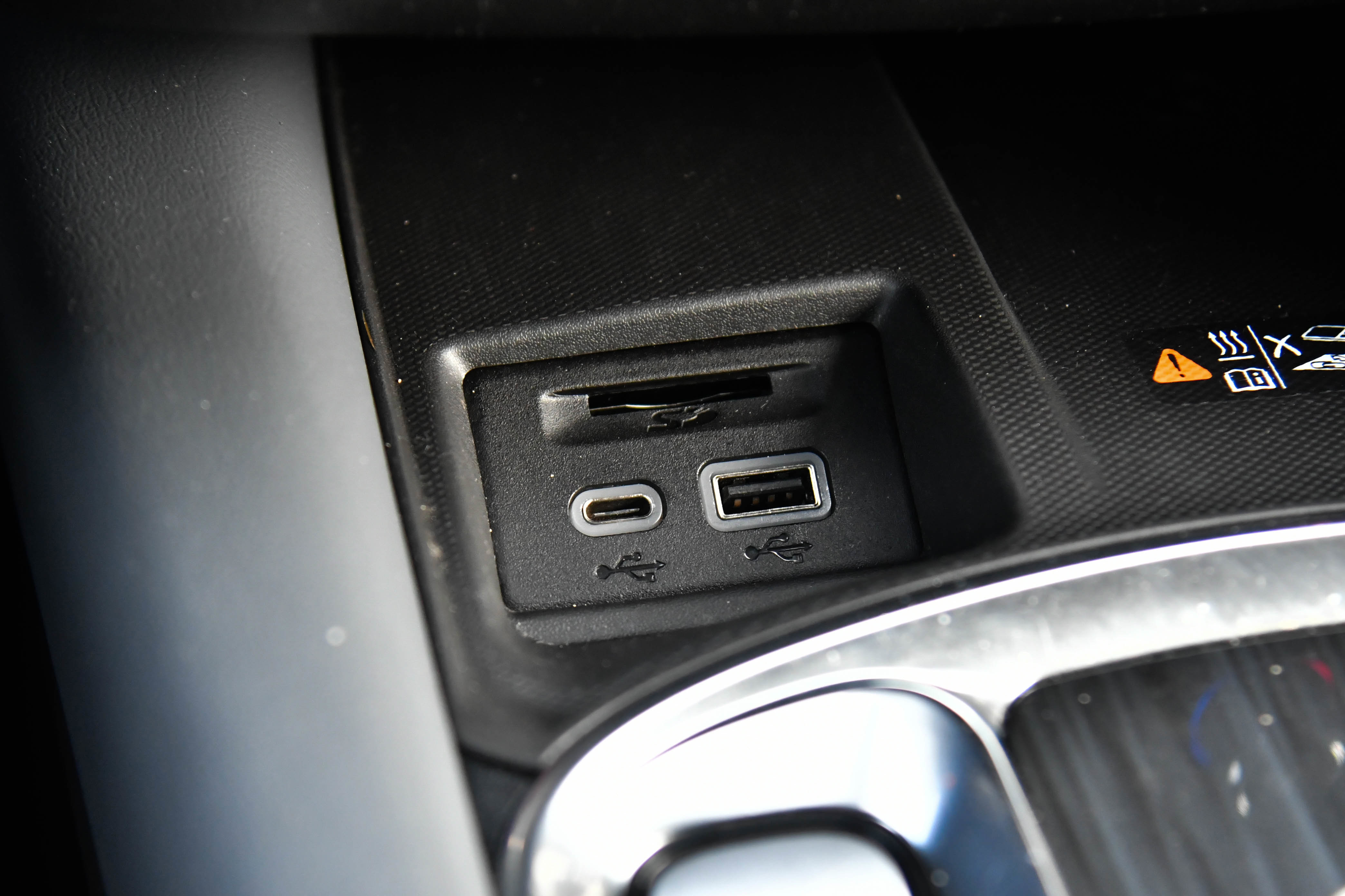 Used 2024 Buick Enclave Premium image 30