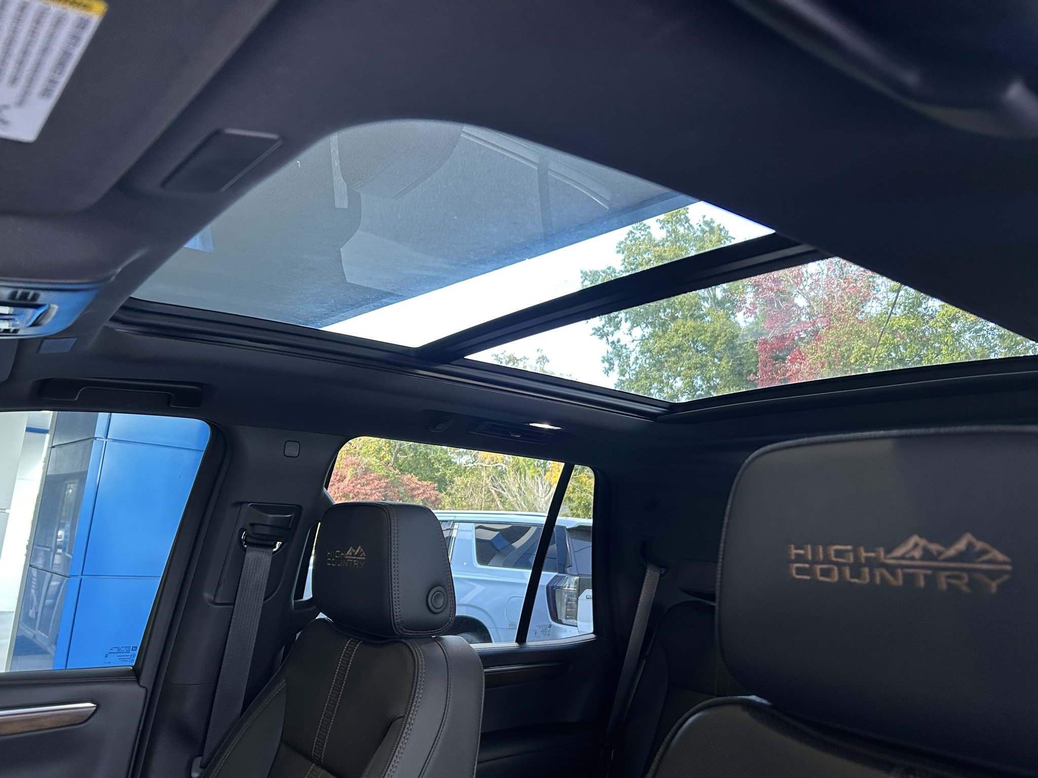 Used 2026 Chevrolet Tahoe High Country RWD image 21