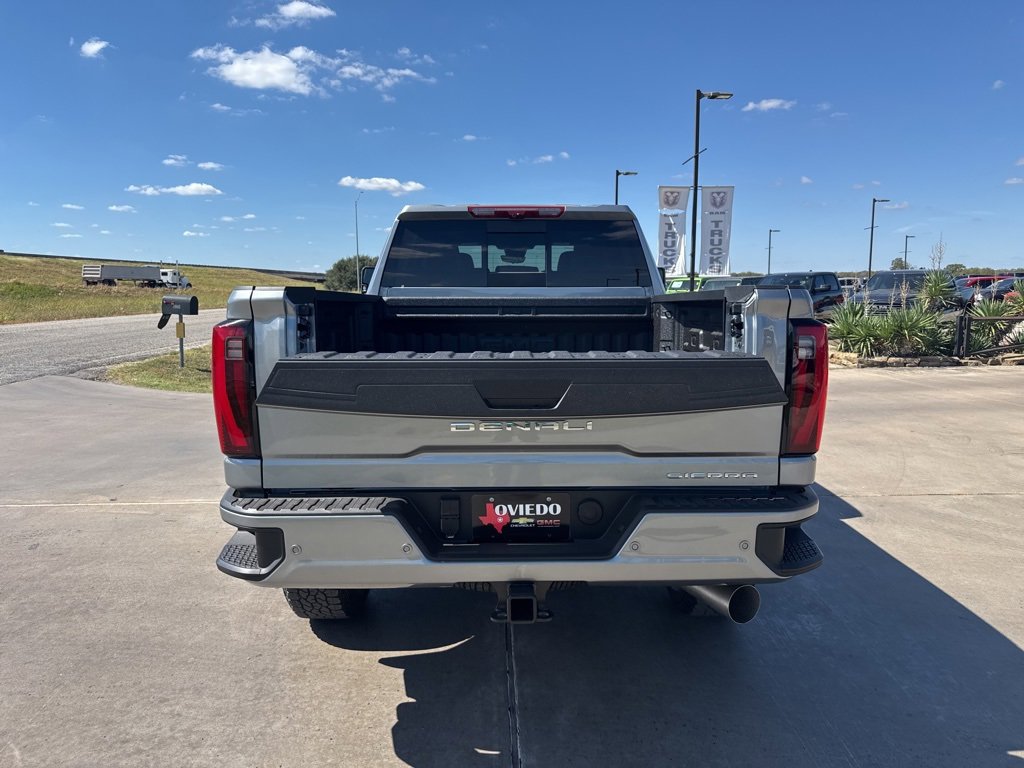 New 2026 GMC Sierra 2500 Denali Ultimate w/ Max Trailering Package image 5
