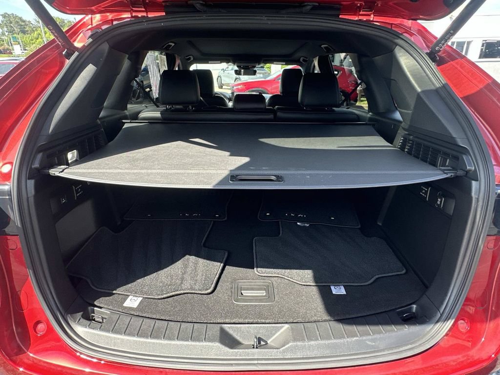 Certified 2025 MAZDA CX-70 Plug-In Hybrid w/ Premium Plus AWD/4WD image 29