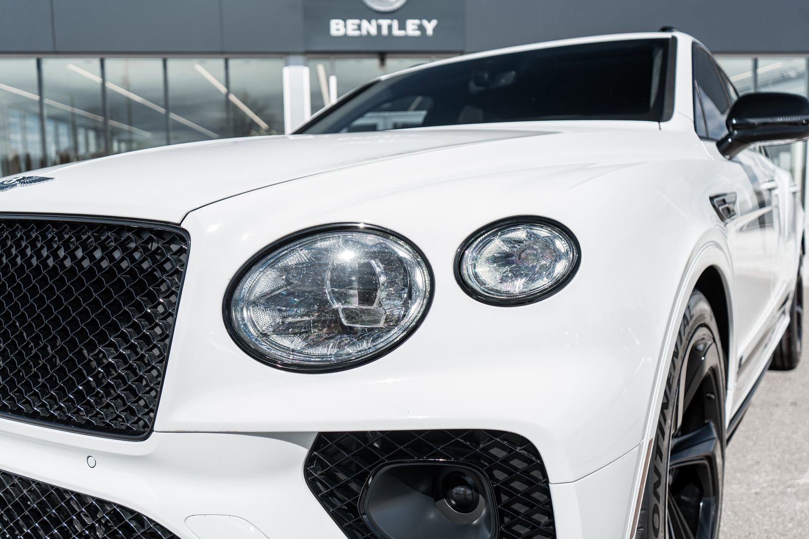 Certified 2022 Bentley Bentayga image 23