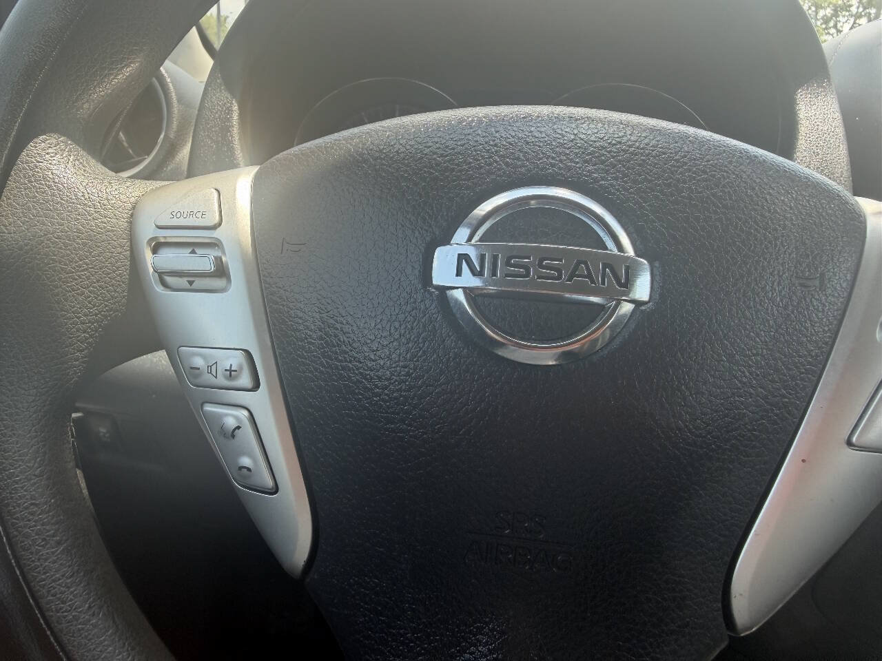 Used 2016 Nissan Versa SV FWD image 18