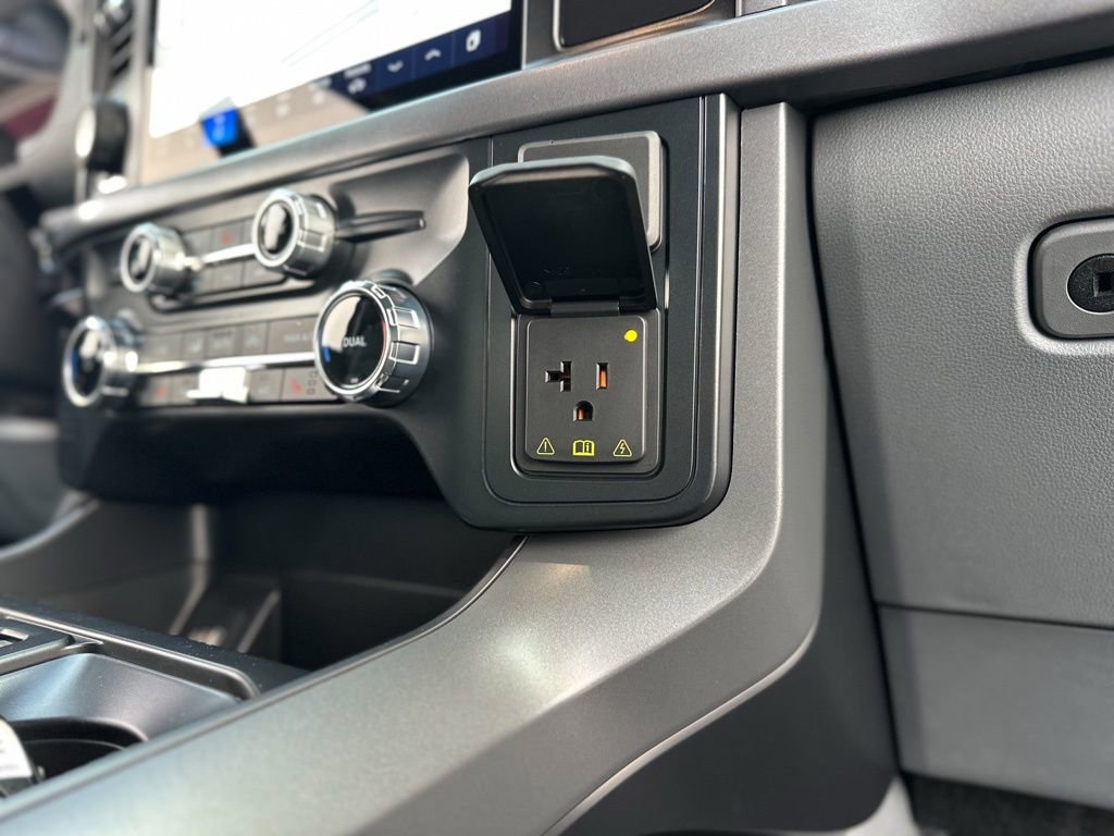 New 2025 Ford F150 Lightning XLT image 51