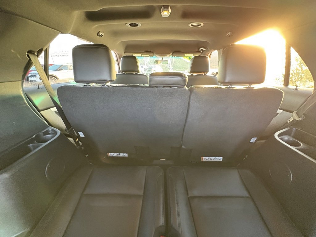 Used 2017 Ford Explorer XLT w/ Equipment Group 202A FWD image 23