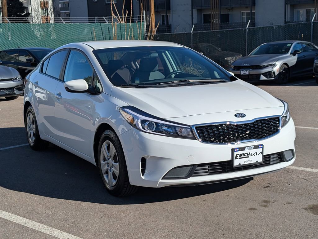 Certified 2017 Kia Forte LX image 5