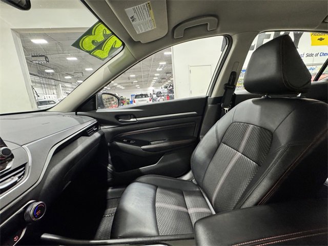 Used 2023 Nissan Altima 2.5 SR image 29