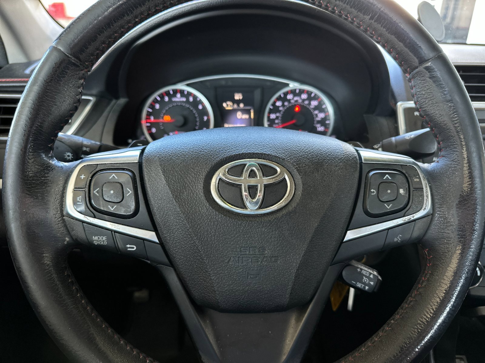 Used 2017 Toyota Camry SE image 19