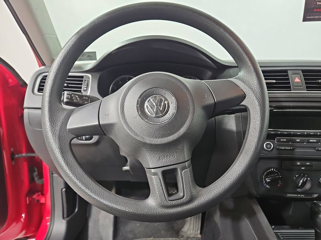 Used 2014 Volkswagen Jetta SE FWD image 14