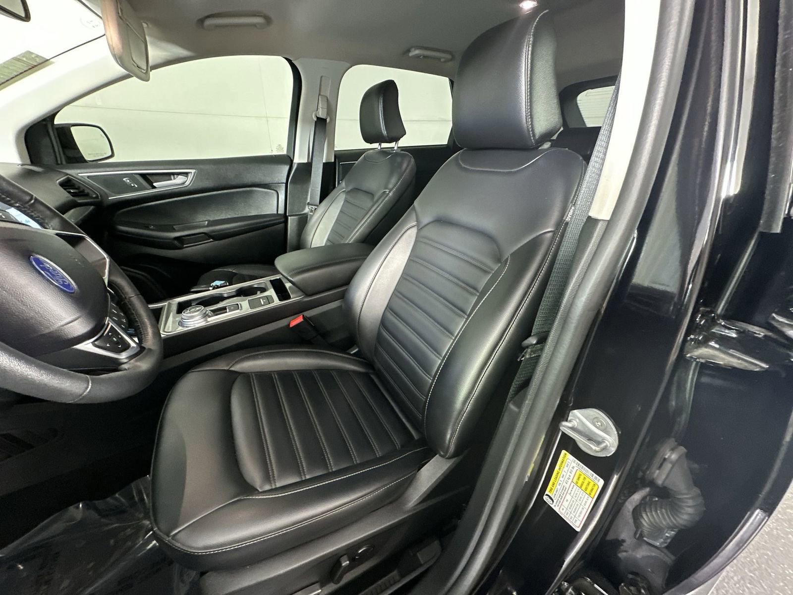 Used 2024 Ford Edge SEL w/ Convenience Package AWD/4WD image 11