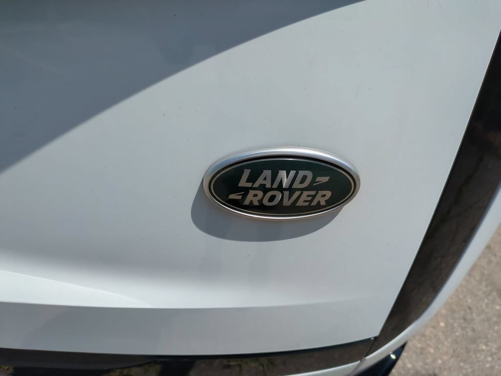 Used 2022 Land Rover Range Rover SE AWD/4WD image 10