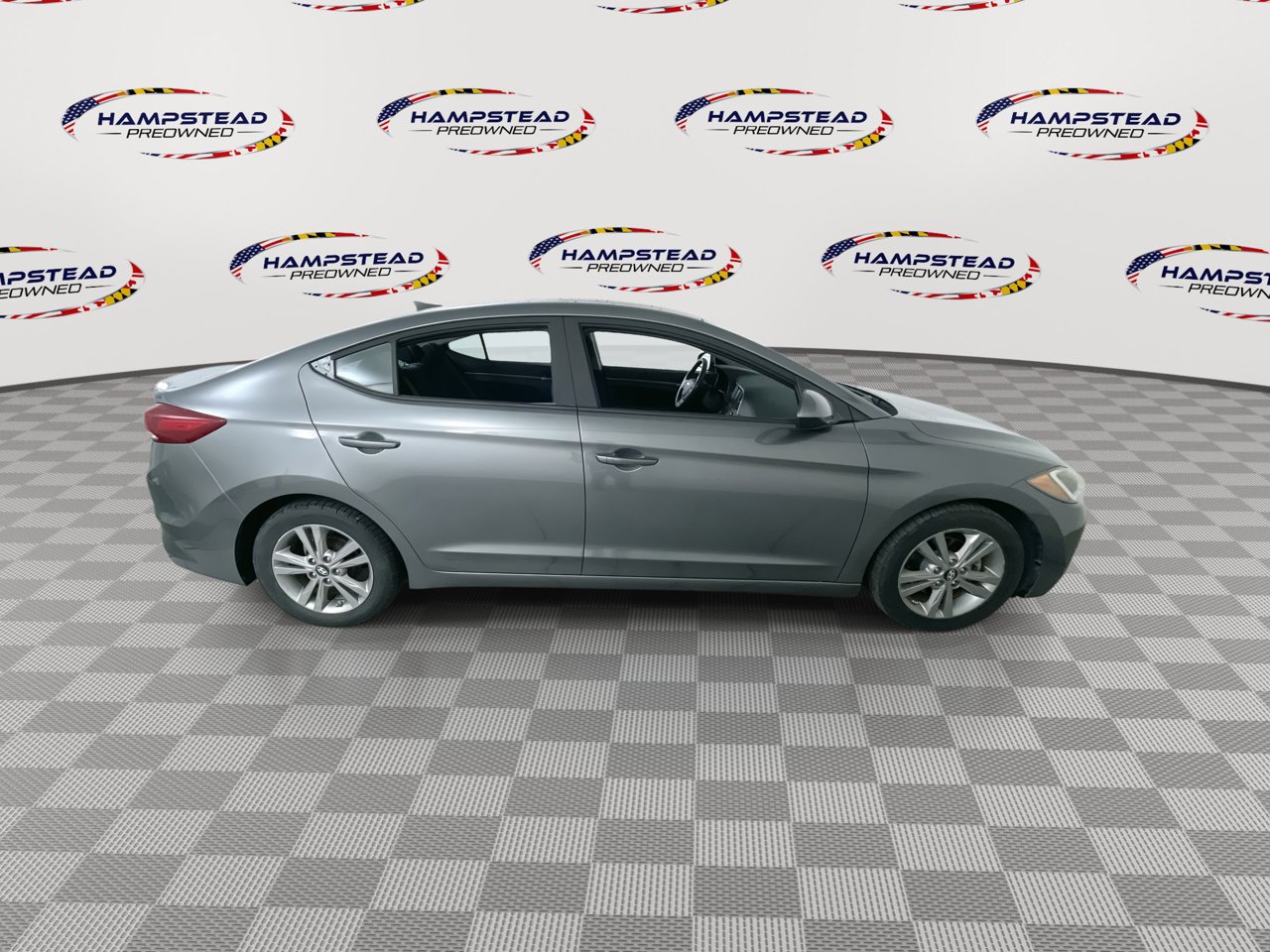 Used 2017 Hyundai Elantra Value Edition w/ Cargo Package FWD image 9