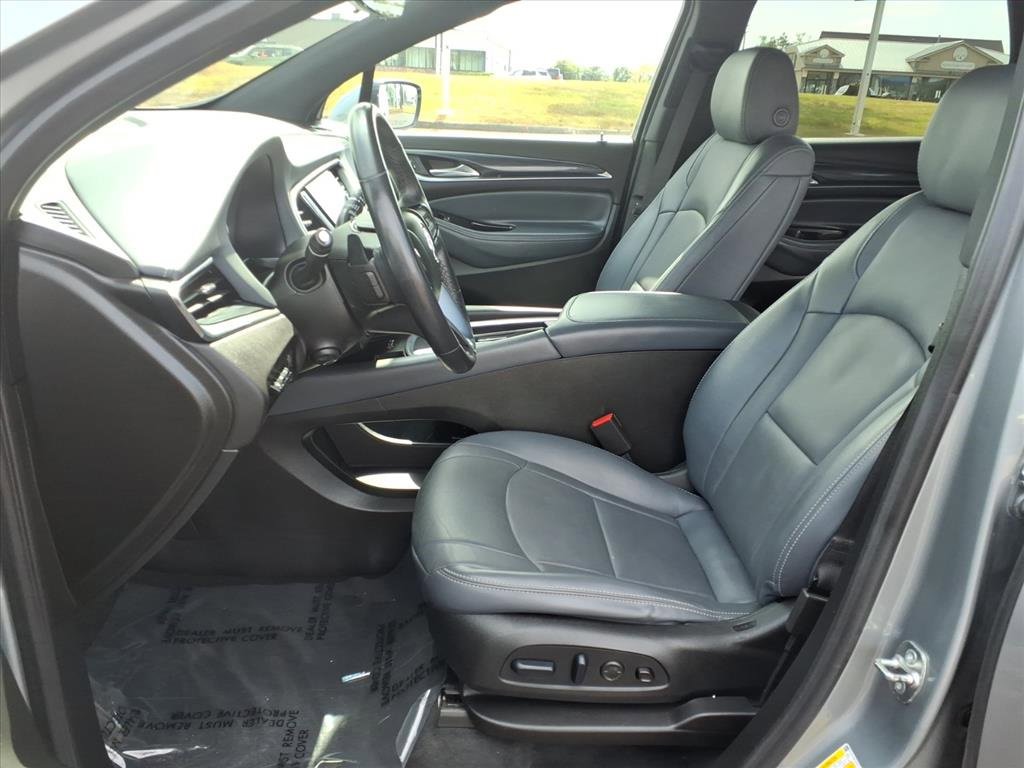 Used 2024 Buick Enclave Premium image 26