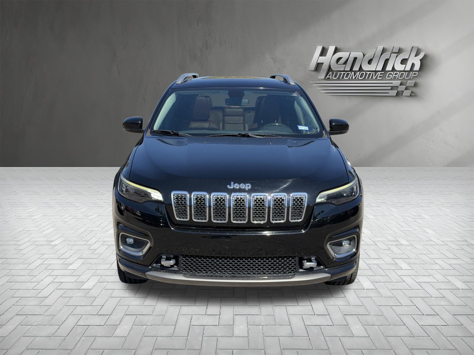 Used 2019 Jeep Cherokee Overland AWD/4WD image 3