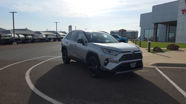 Used 2021 Toyota RAV4 XSE AWD/4WD image 4