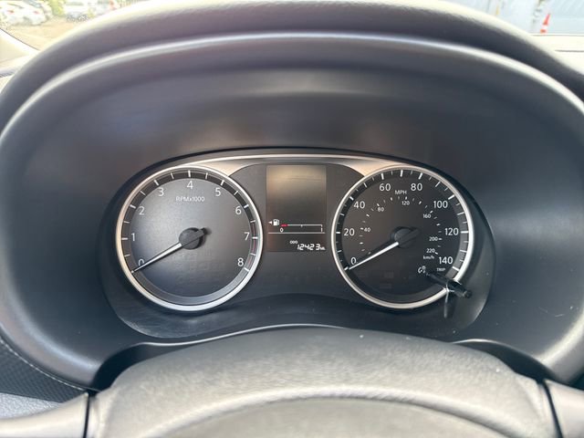 Used 2024 Nissan Kicks S FWD image 19