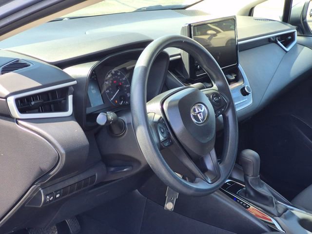 Used 2025 Toyota Corolla LE image 10