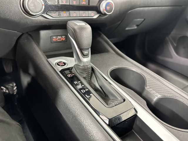 Used 2025 Nissan Altima 2.5 SV FWD image 17