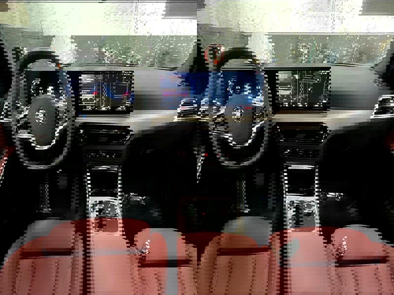 Used 2025 BMW 330i Sedan w/ Premium Package image 18