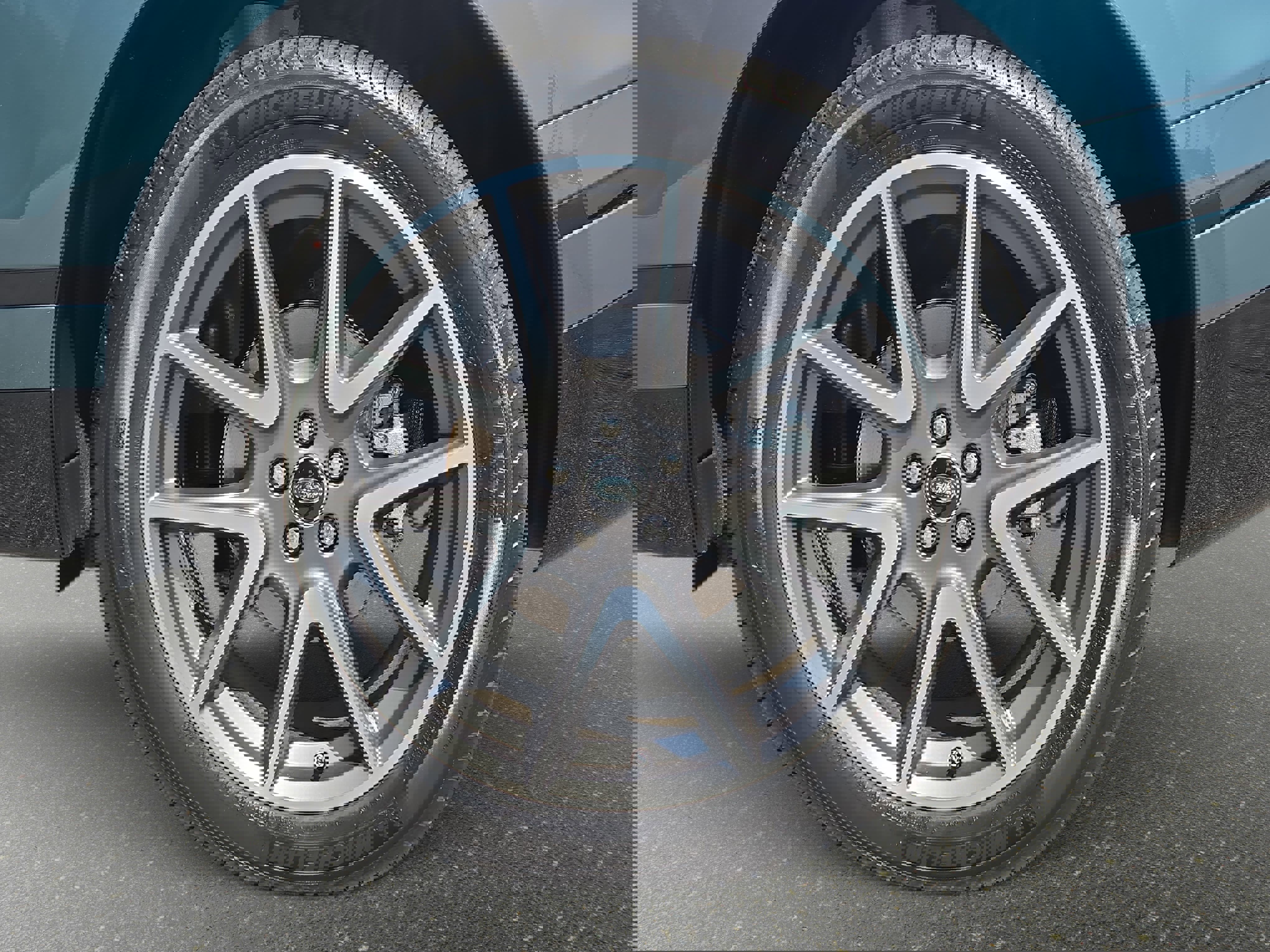 New 2026 Land Rover Range Rover Velar Dynamic SE AWD/4WD image 34